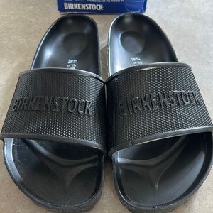 These are brand new with box Birkenstock Barbados slides.